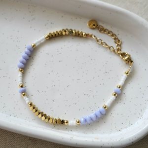 Bracelet en perles violettes, hématite et perles blanches et dorées | lithothérapie